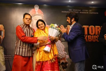 TSR Felicitates Gautamiputra Satakarni Team